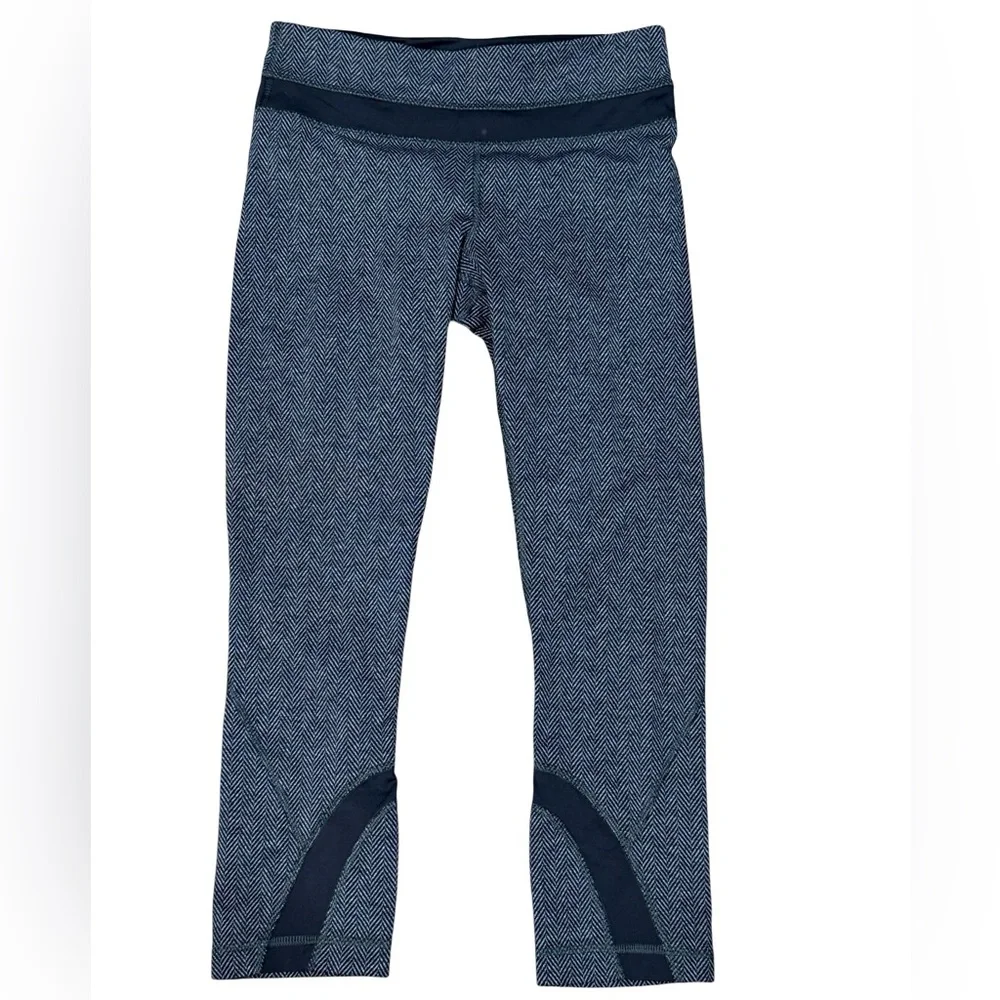 Lululemon Run Inspire Crop ll Size 4 All Luxtreme Black Heathered Leggings - Picture 4 of 12